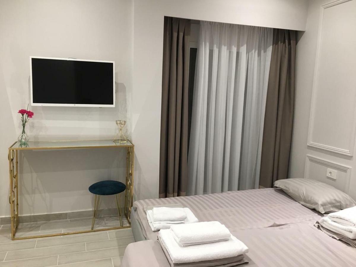 Onira Luxury Rooms ซารานเดอ ภายนอก รูปภาพ